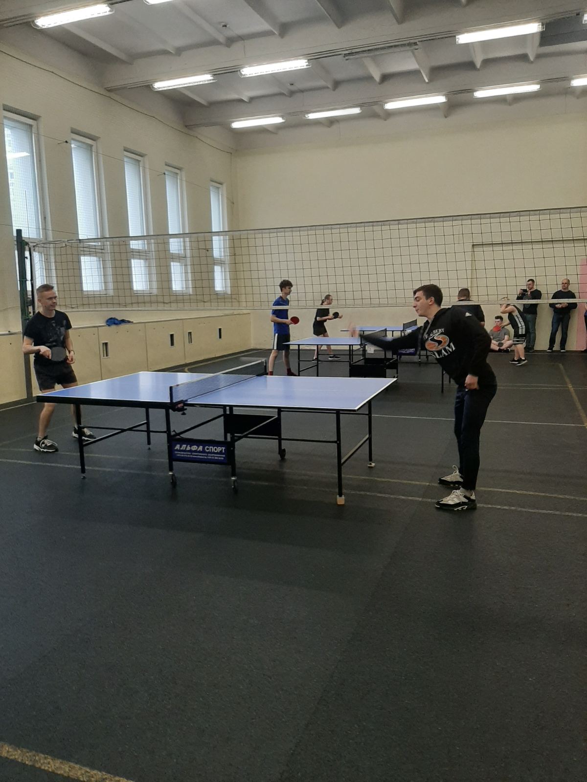 В Московском районе прошли соревнования по настольному теннису в программе Межвузовской спартакиады среди студентов жилого комплекса «Студенческая деревня».