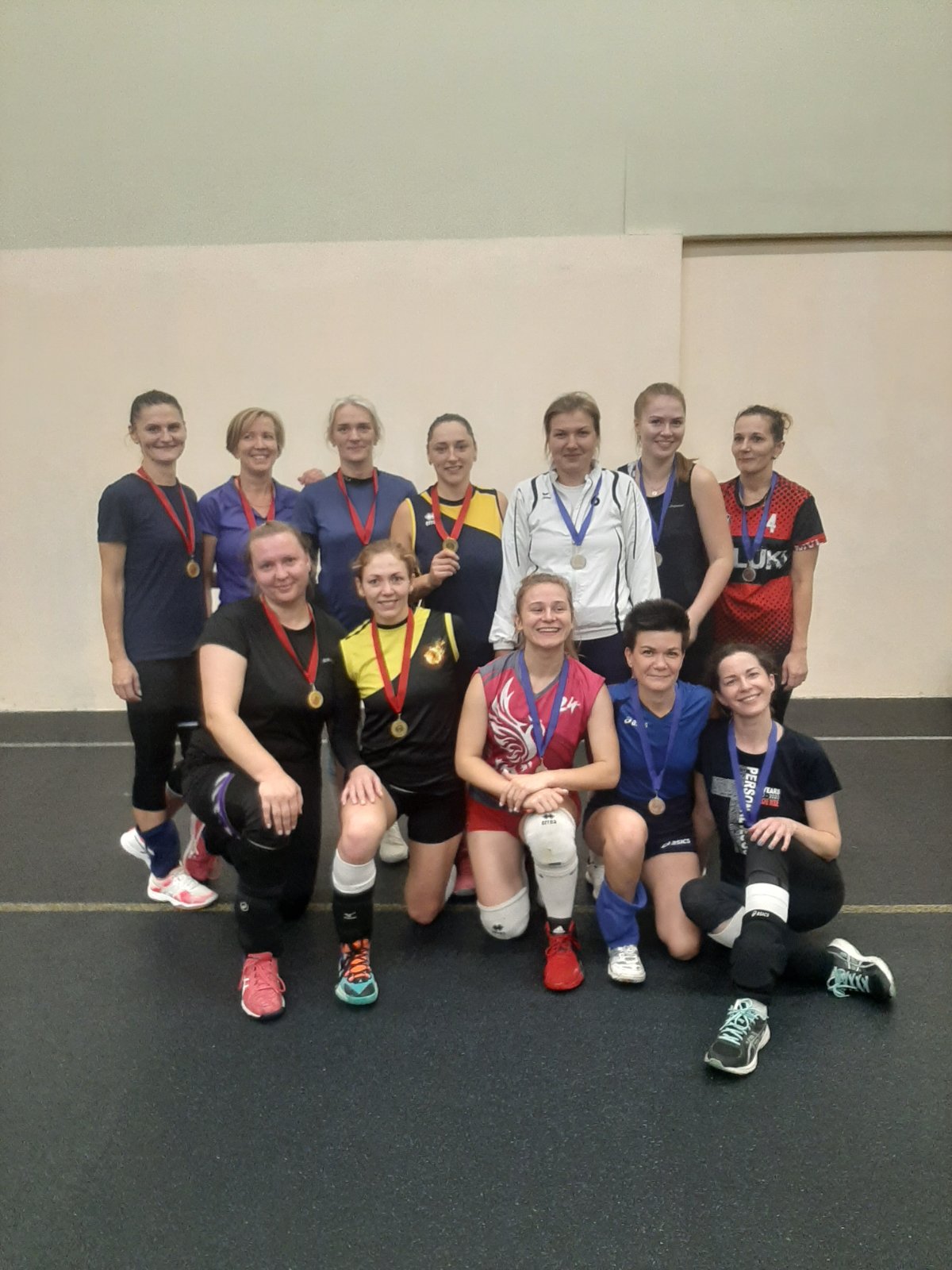 В Московском районе г. Минска 27-29 сентября 2022 годапрошли соревнования по волейболу среди женщин старше 25 лет.