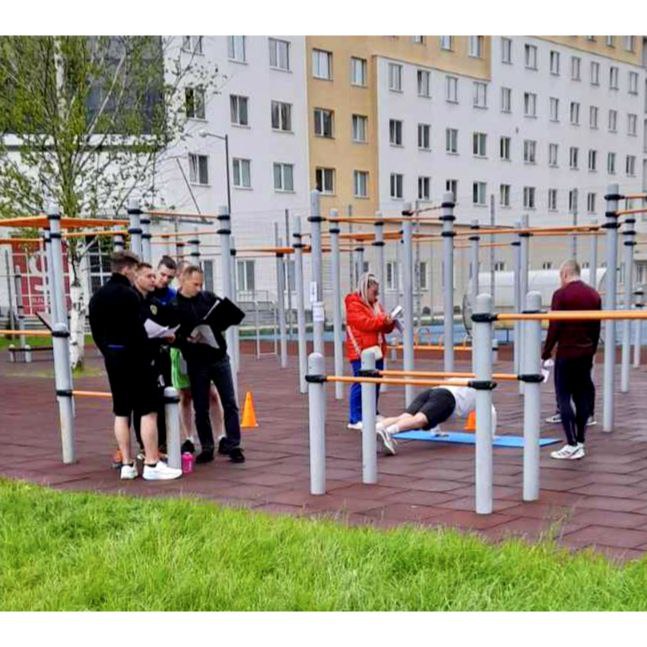 В рамках реализации программы ГФОК РБ «Готов к труду и обороне» 15.05.2025г. в Московском районе г.Минска прошла сдача нормативов, целью которой является повышение физической активности и спортивной подготовки населения.